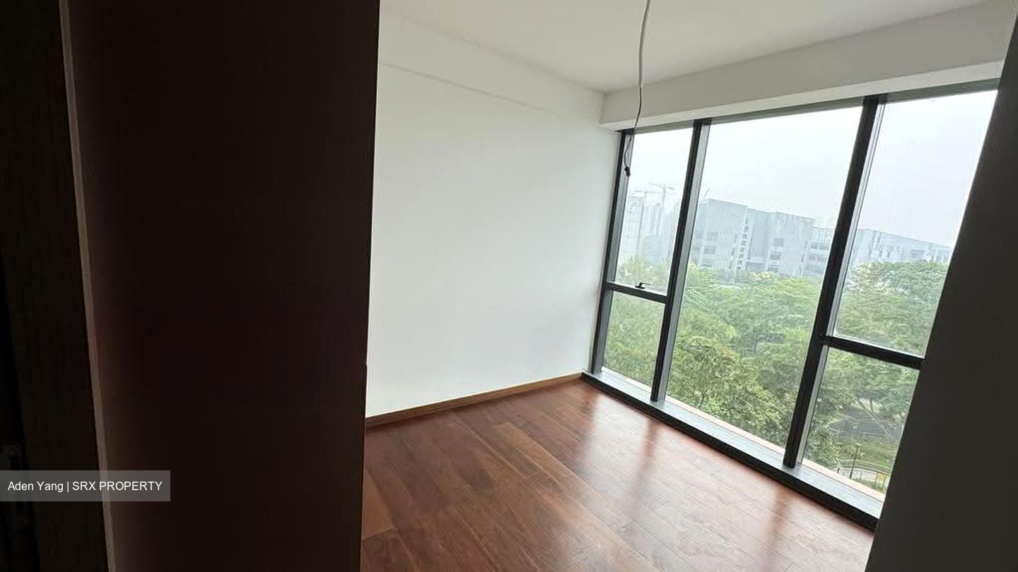 Slim Barracks Rise (D5), Condominium #635017251
